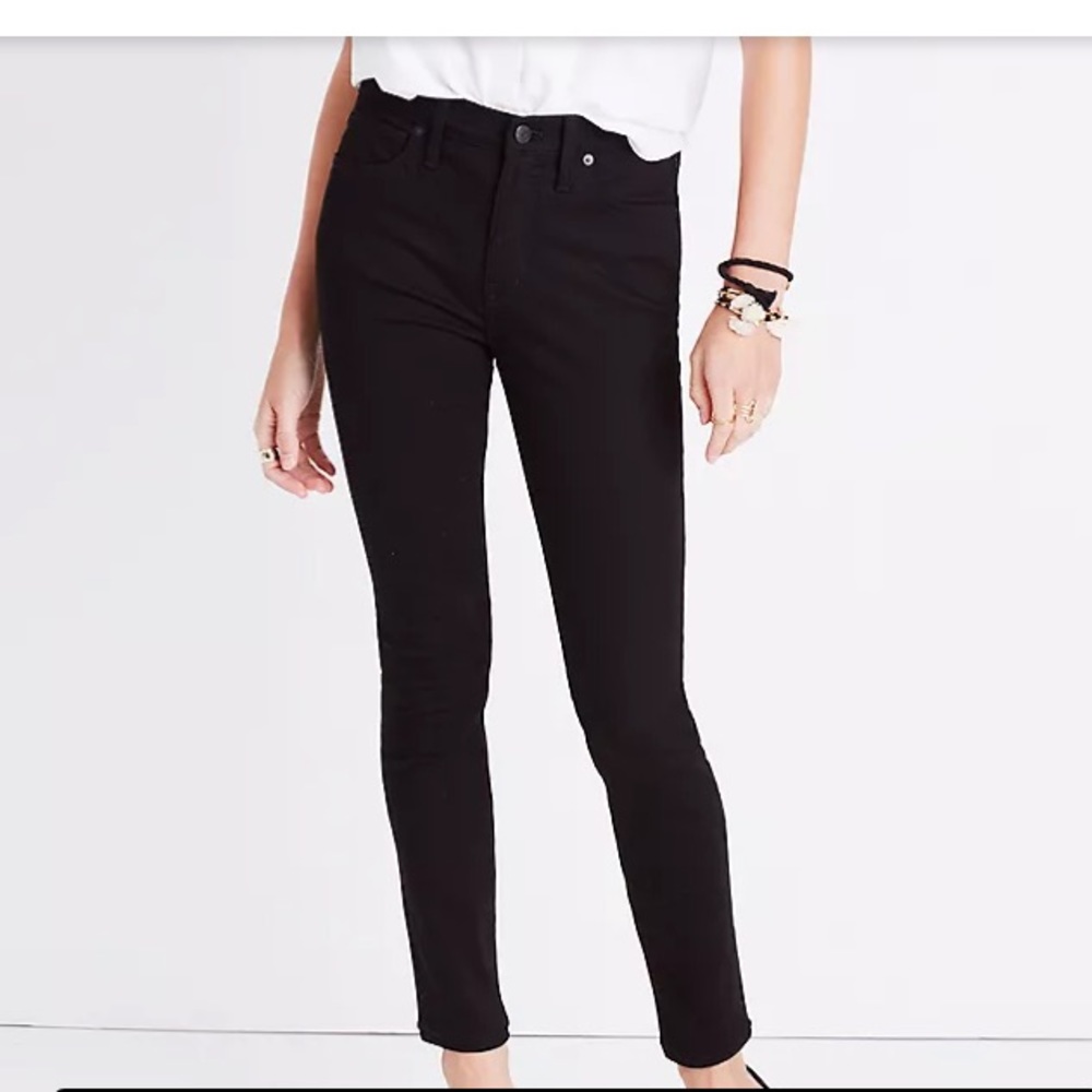 Madewell 9" High-Rise Skinny Jeans in ISKO Stay Black